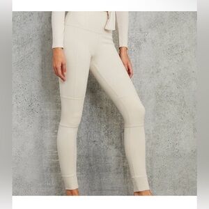 Alo Yoga High Waisted Ivory Moto Leggings XS